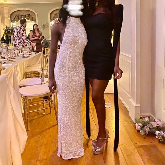 ALEX RUCHED FRINGE OVERLAY MINI DRESS Size Medium - Picture 4 of 12